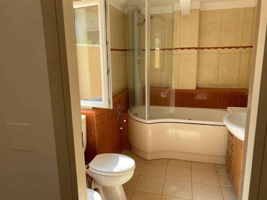 شقة Terraced House Near The Sea ليفورنو المظهر الخارجي الصورة